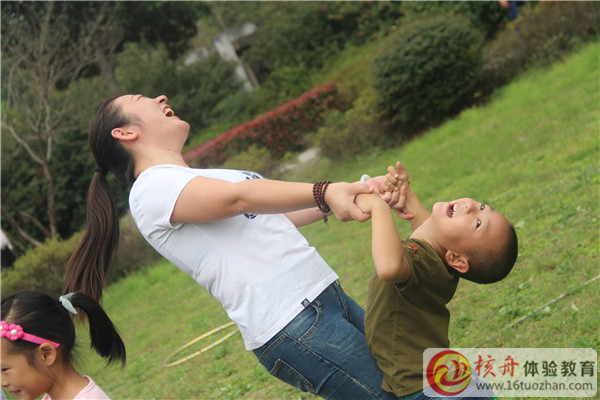 青少年戶外拓展