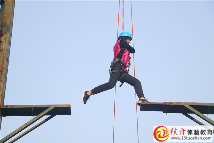 碧桂園蘇州區(qū)域“星耀聚  劍鋒礪”主題銷售精英俱樂部拓展集訓(xùn)